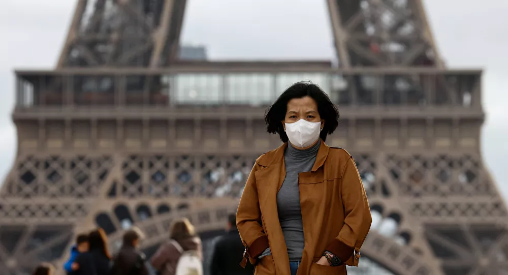 Paris'te maske takmak yeniden zorunlu
