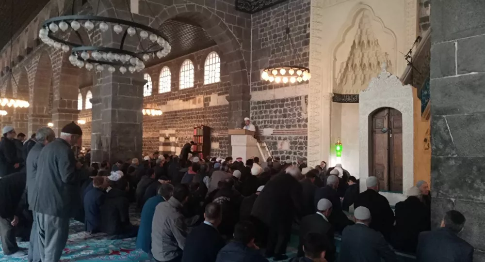 Diyarbakır Müftü Yardımcısı: Virüsü Allah'tan bir nimet olarak görüyorum