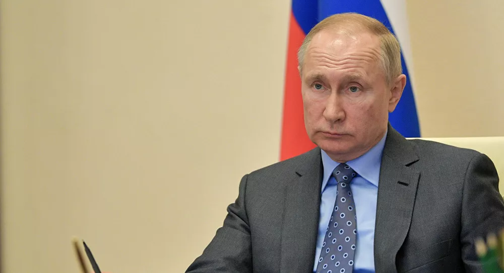 Putin, koronavirüs nedeniyle ailelerin ve işletmelerin desteklenmesini öngören kanunu imzaladı
