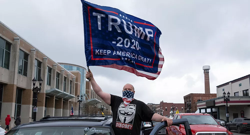 Trump taraftarları sokaklara döküldü, karantinayı protesto etti