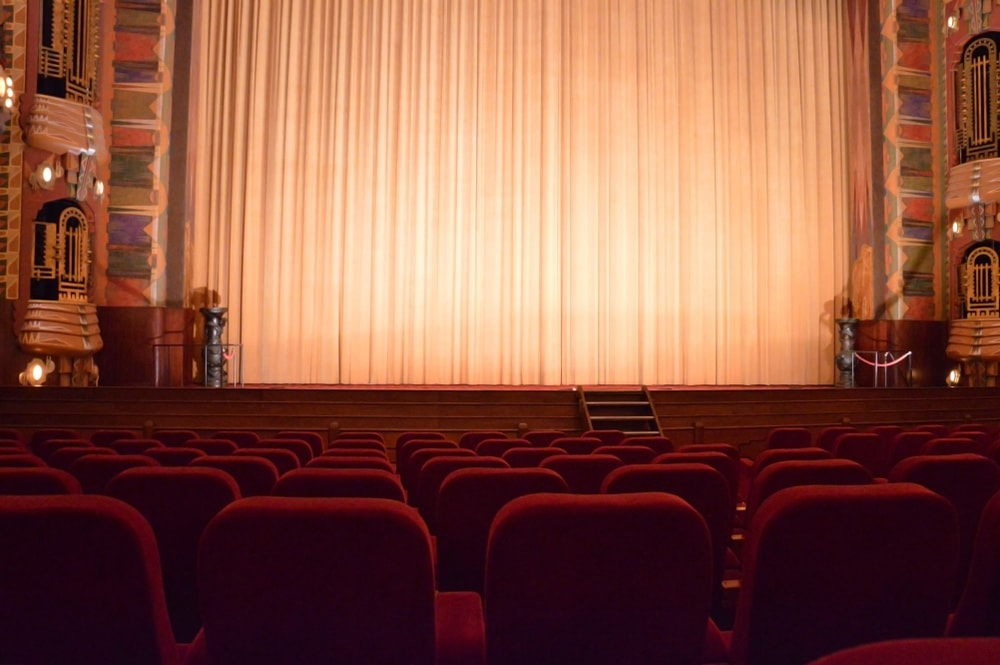 Sinema ve tiyatrolar açılıyor: Peki kültür- sanat tesisleri yeni dönemde nasıl olacak?