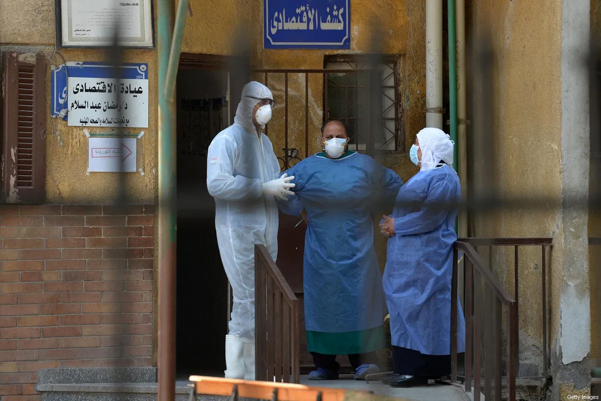 Mısır'da Kovid-19 nedeniyle son 19 günde 27 doktor hayatını kaybetti