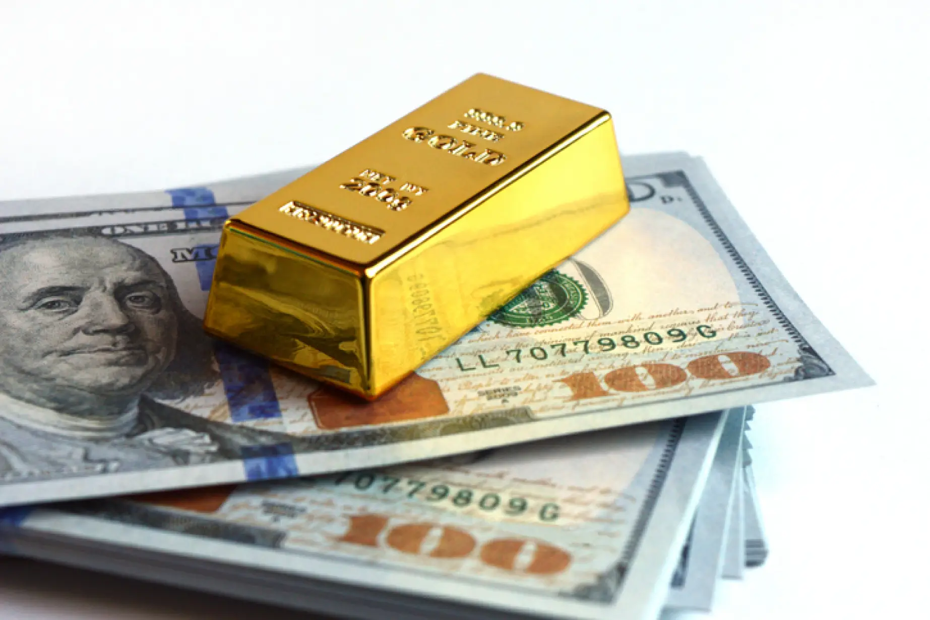Ekonomist Mahfi Eğilmez açıkladı: Altın niçin yükseliyor? Doların düşmesinin nedenleri nedir?