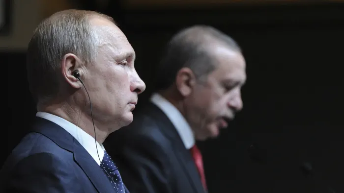 Dostumuz "Putin" Türkiye'yi Karabağ masasında istemedi