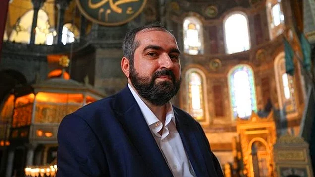 Ayasofya’nın baş imamı paylaşımı tartışma yaratmıştı! Anayasa'da endişe yaratan laiklik tartışması