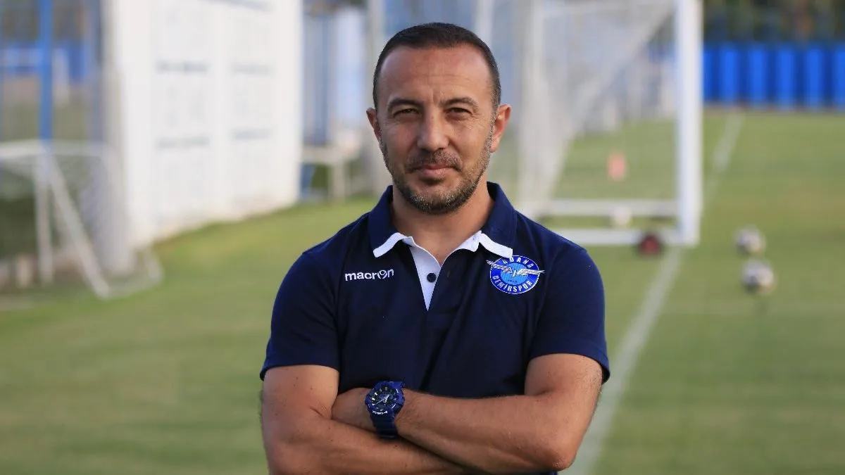 Adana Demirspor Cüneyt Dumlupınar ile yollarını ayırdı