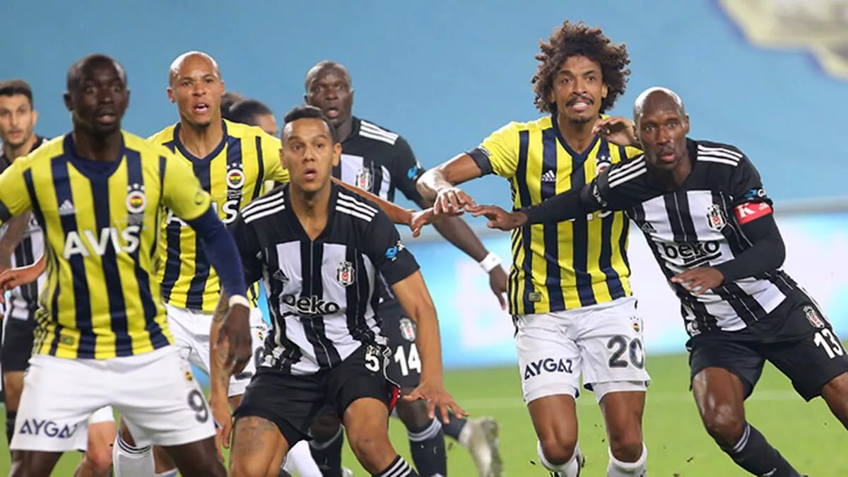 Beşiktaş - Fenerbahçe derbisinin oynanacağı tarih belli oldu