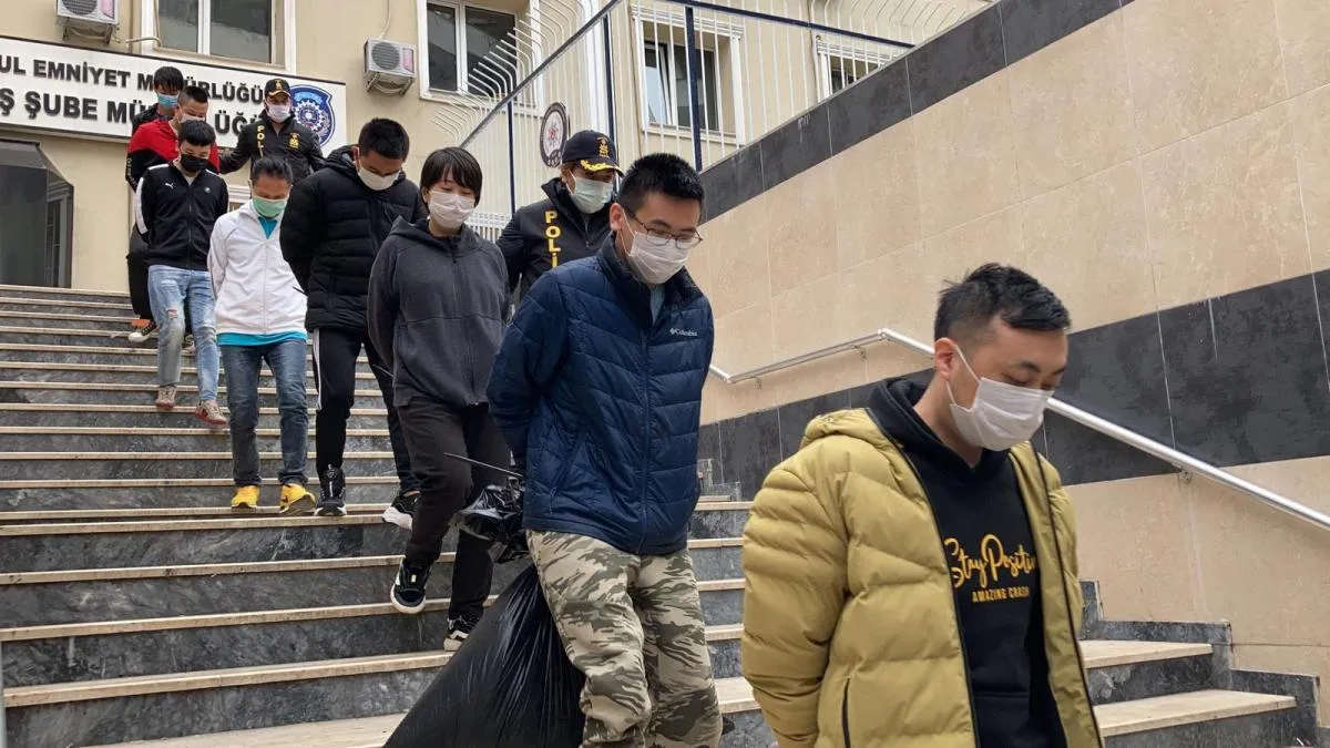 İstanbul'da film gibi olay: 119 Çinli gözaltına alındı, sebebi 'yok artık' dedirtti