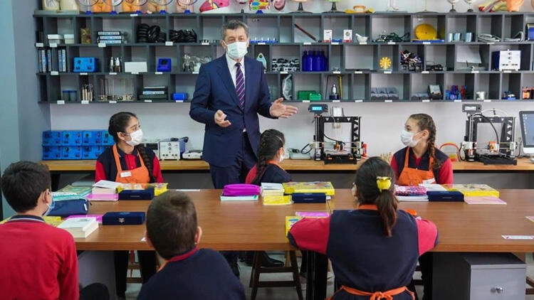 Milli Eğitim Bakanı Ziya Selçuk'tan yüz yüze eğitim açıklaması!