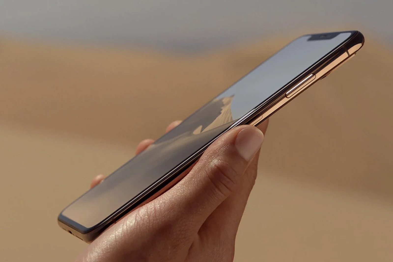 'Apple, iPhone 13 modeli için Samsung'dan yeni ekran paneli aldı'