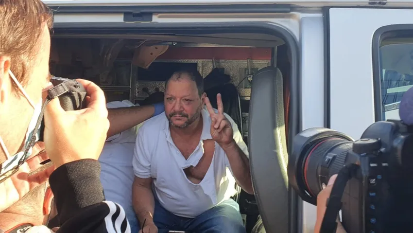Filistinlilere destek veren İsrail milletvekili, İsrail polisi tarafından darp edildi