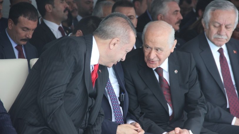 Kulisleri sallayan iddia: AKP ve MHP seçime ayrı ayrı girebilir!