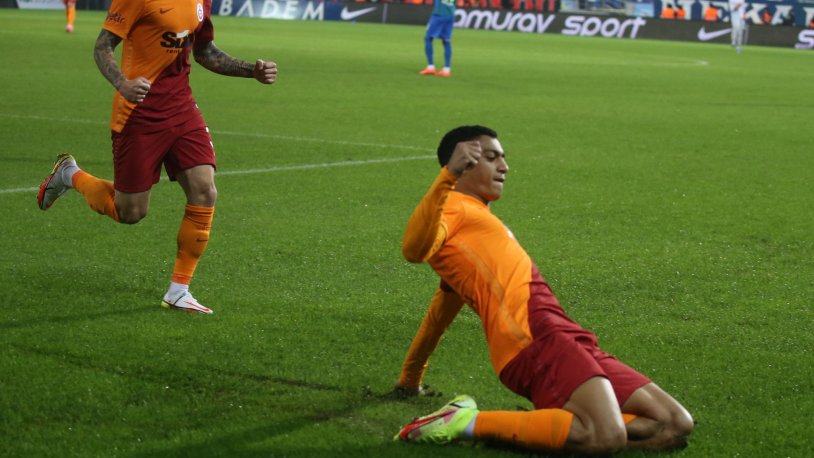Nefesleri kesen maçta Galatasaray'dan tarihi geri dönüş!