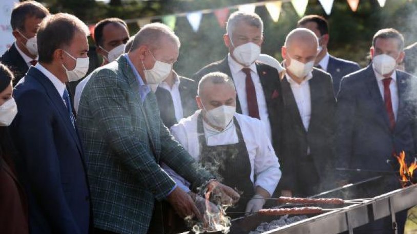 Erdoğan'ın fotoğrafı sosyal medyanın gündeminde: 'Kebapçılarla ilgili son kararınız mı?'