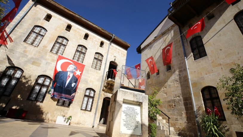 Atatürk'ün 'mahallesinde' 10 Kasım yoğunluğu