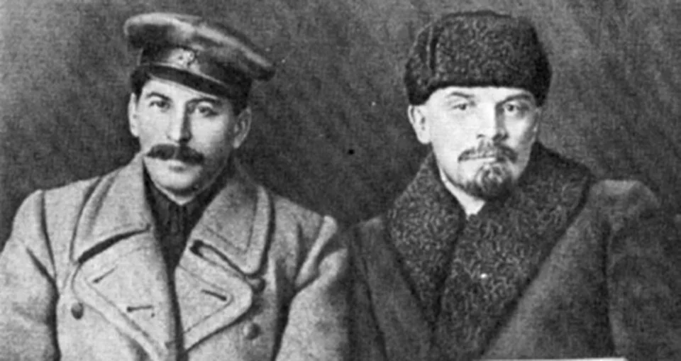 Ukrayna'da Lenin ve Stalin alıntısı yayınlayan kişiye hapis cezası