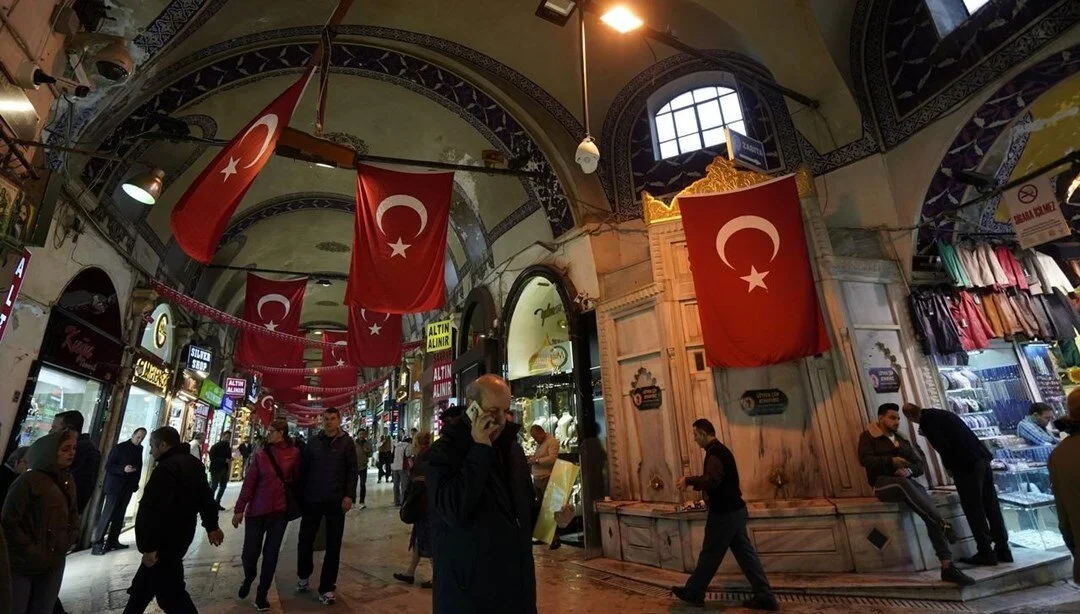 Anket sonuçları: AKP ve MHP'liler de ekonominin kötü yönetildiğini düşünüyor