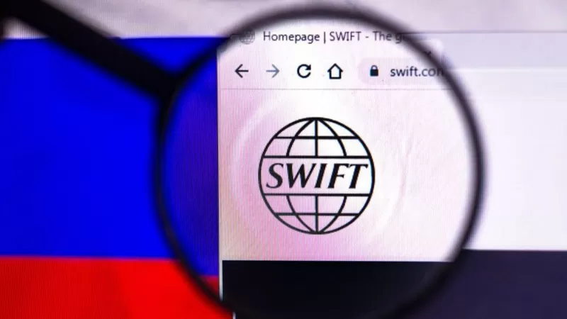 Özgür Demirtaş: Rusya’ya 'SWIFT' yasağında biz de vuruluruz