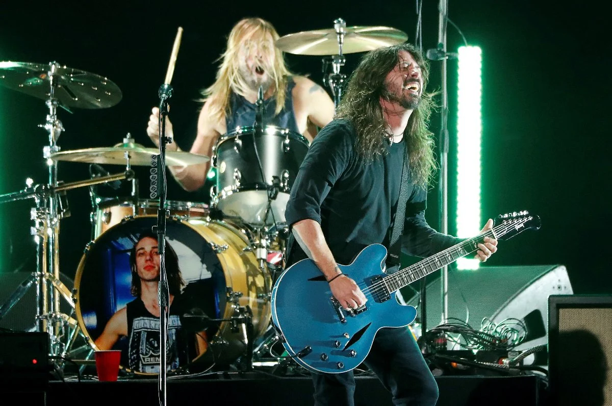 Foo Fighters'ın davulcusu hayatını kaybetti