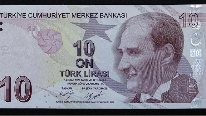 10 liralık yeni banknotlar piyasaya verildi