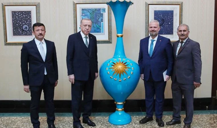 Erdoğan vazoyu beğendi, yabancı liderlere hediye etmek için 50 tane sipariş verdi