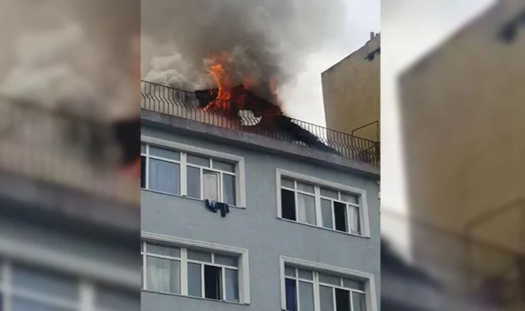 Beyoğlu'nda otelde yangın!
