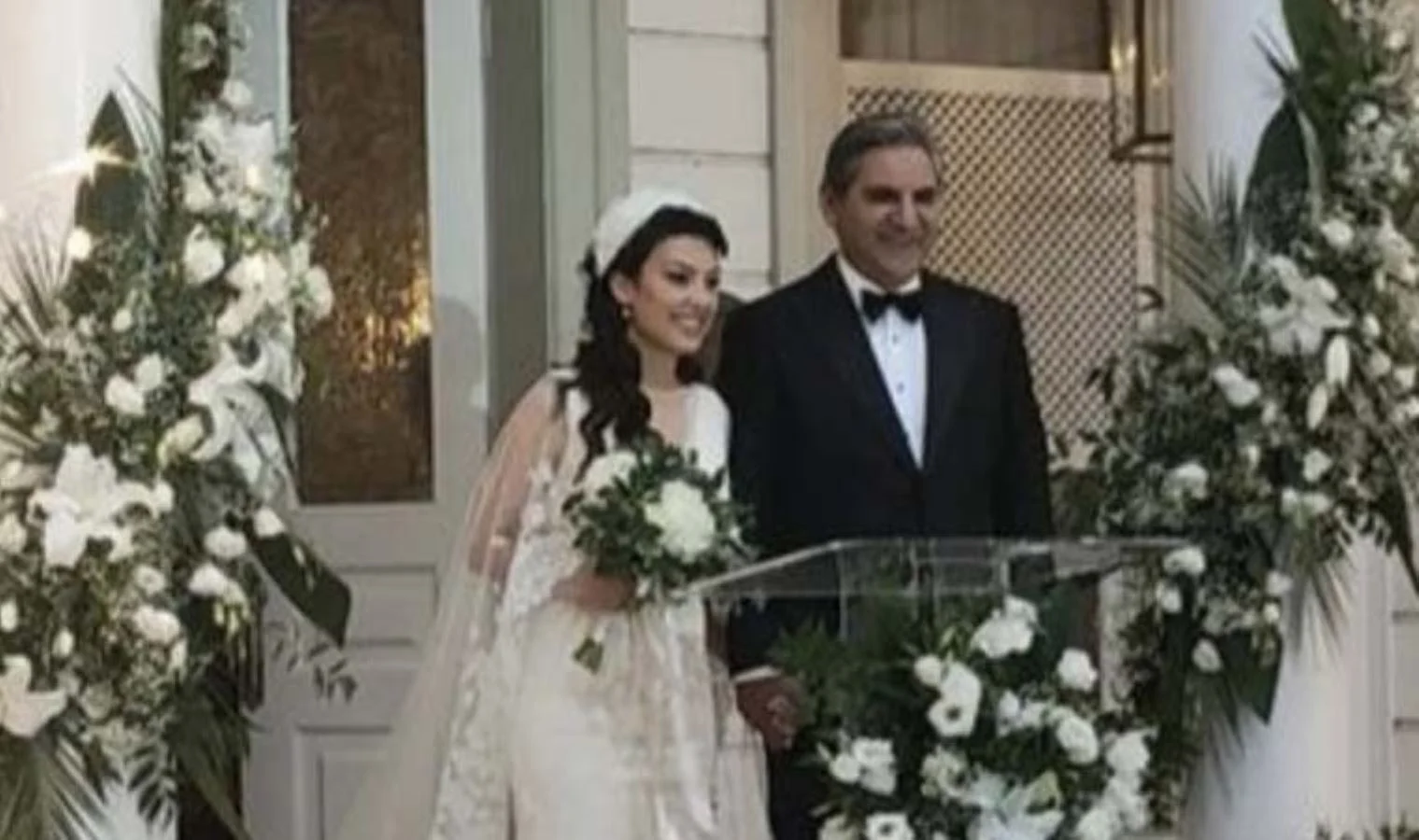 CHP'nin mutlu günü: Aykut Erdoğdu ve Tuba Torun evlendi