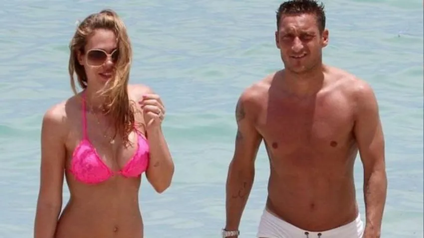 Futbolcu Totti'nin 20 yıllık evliliğinde ihanet iddiası