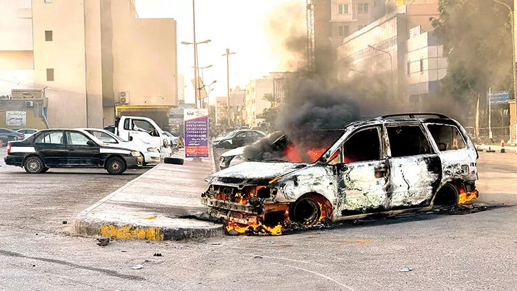 Libya'da gerginlik tırmanıyor: Trablus'taki silahlı çatışmalarda 32 kişi öldü