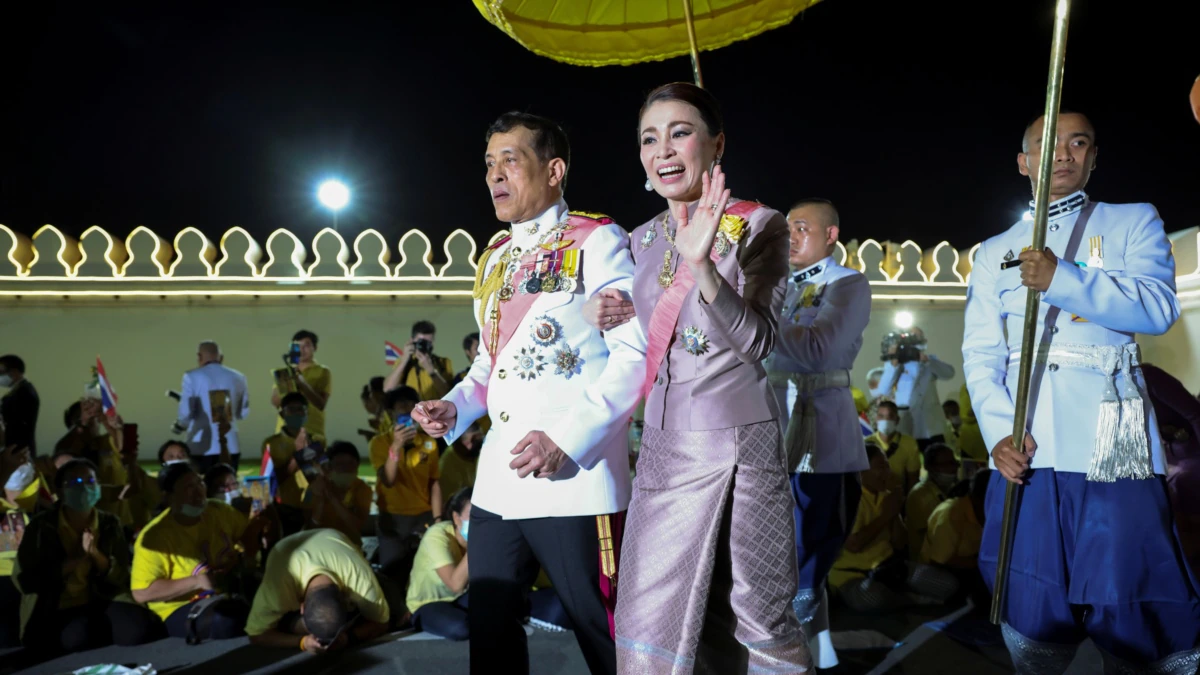Tayland'da kraliçeyle alay ettiği öne sürülen kişiye 2 yıl hapis cezası