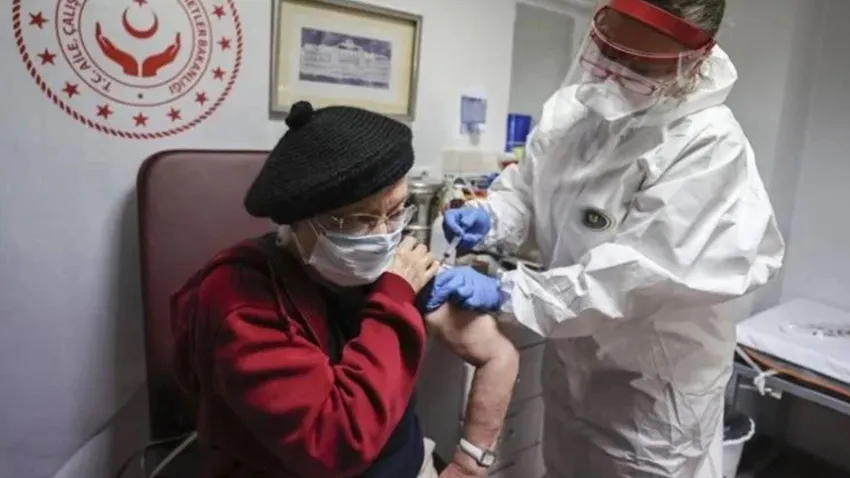 65 yaş üstü ve kronik hastalar için aşı kararı