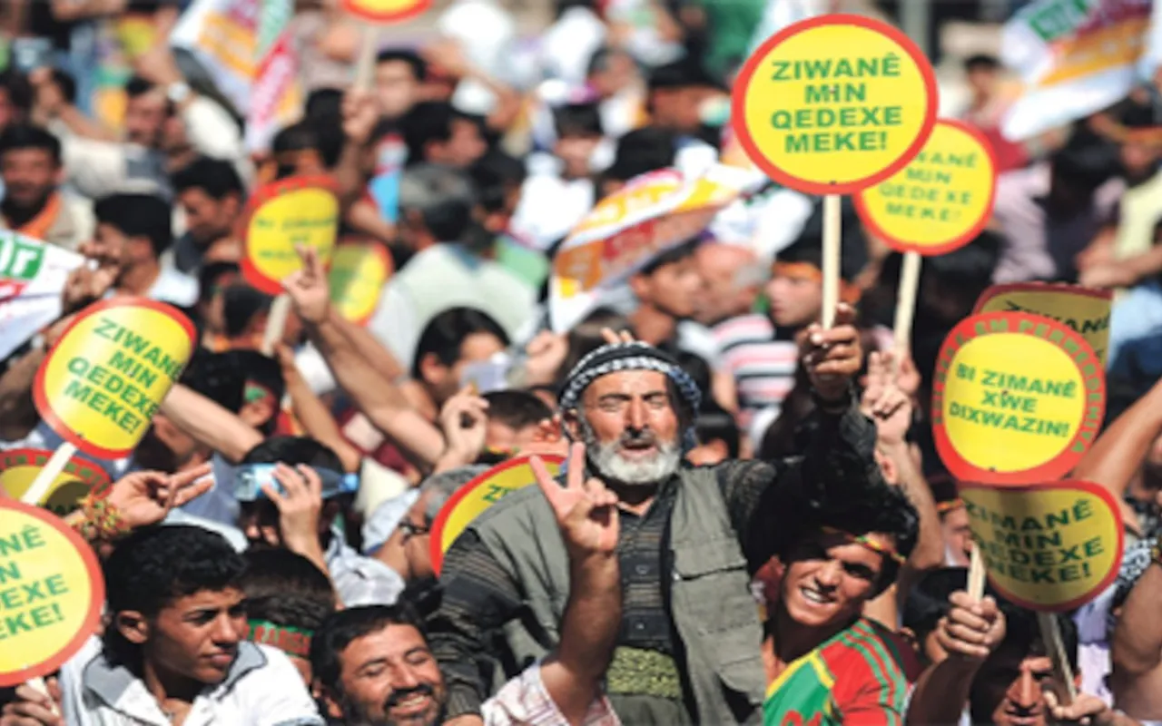 AKP'nin düşünce kuruluşunun başındaki isimden seçim yazısı: Seçimlere giderken Kürt meselesi yeniden gündem olabilir