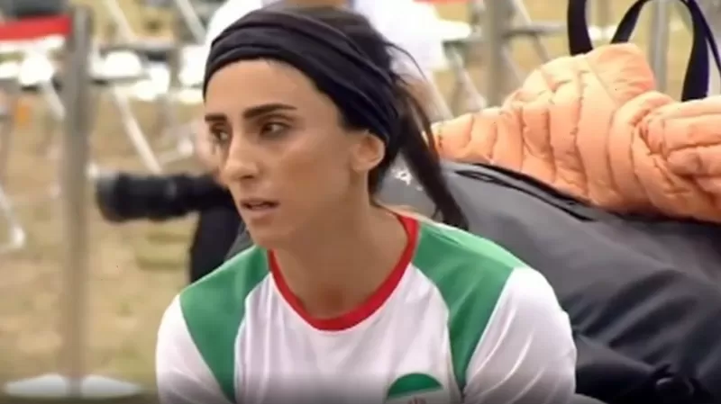 Başörtüsüz yarışan İranlı sporcu 'kahraman' tezahüratlarıyla karşılandı