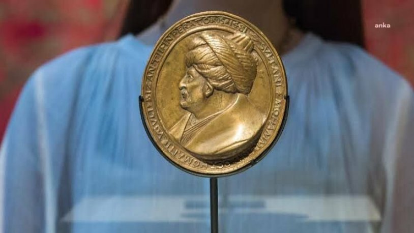 İmamoğlu duyurdu: İBB, Fatih Sultan Mehmet'in madalyonunu satın aldı