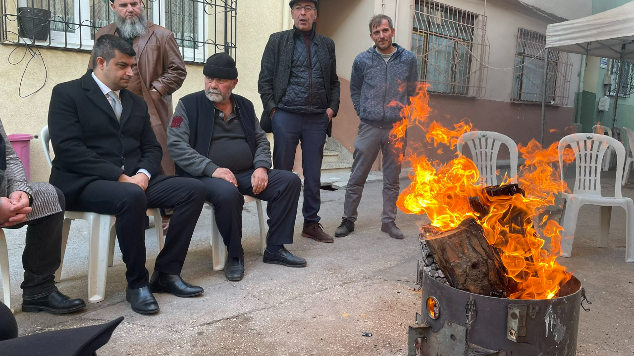 Kılıçdaroğlu'nun başdanışmanı Sinan Ateş'in ailesini ziyaret etti